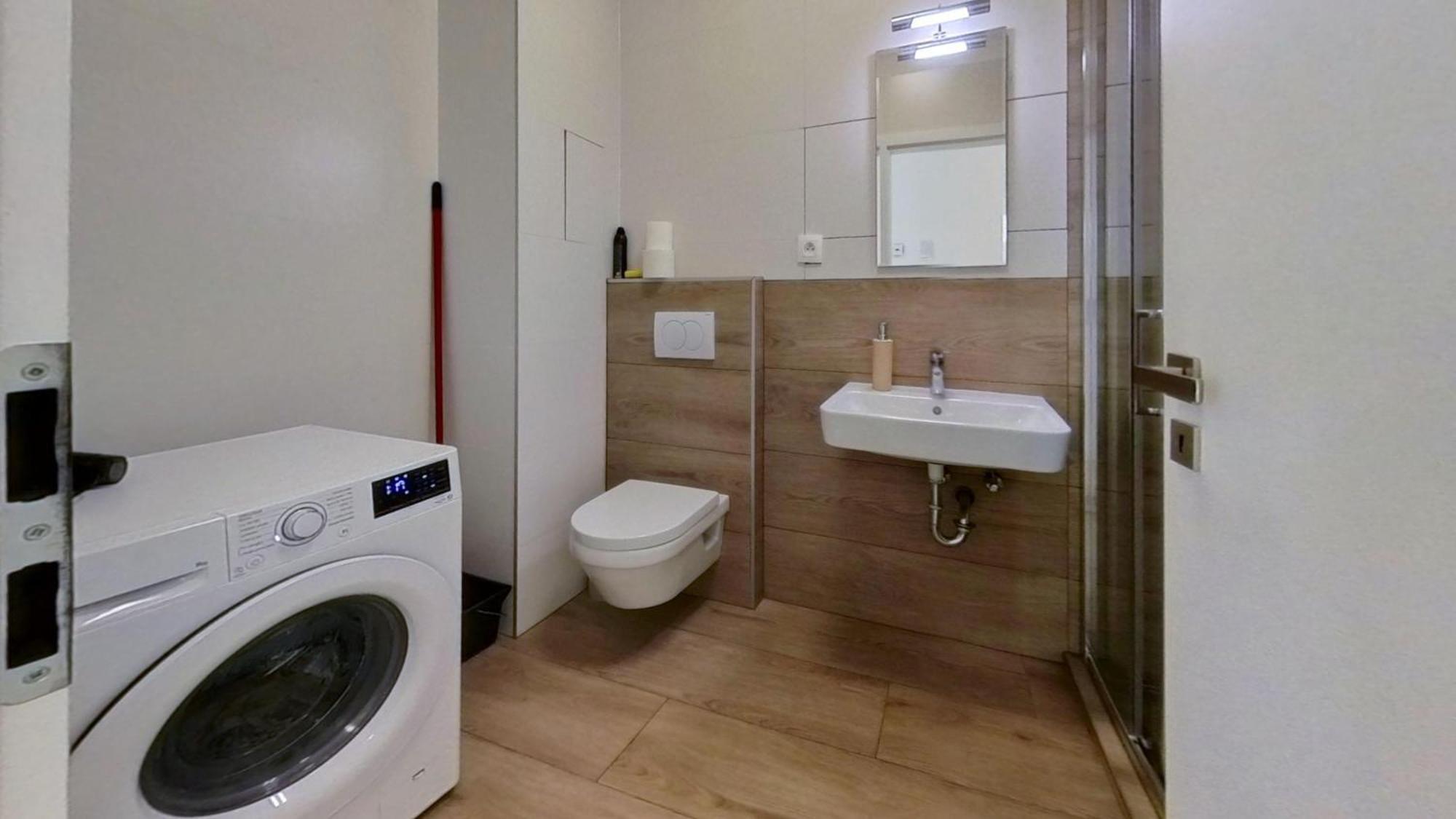 Air-Conditioned 2 Room Apartment, With Terrace, Rovinka, 302 Екстер'єр фото